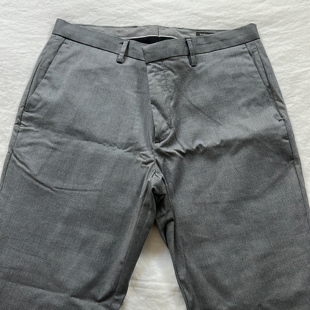 Men’s Banana Republic Dress Pants - medium gray